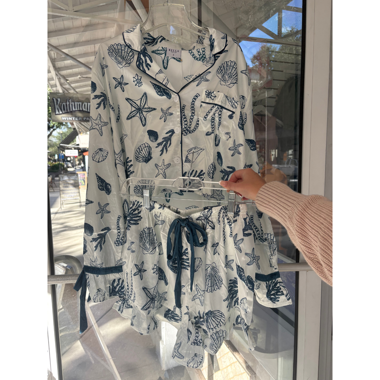 Coastal shells bow pj set