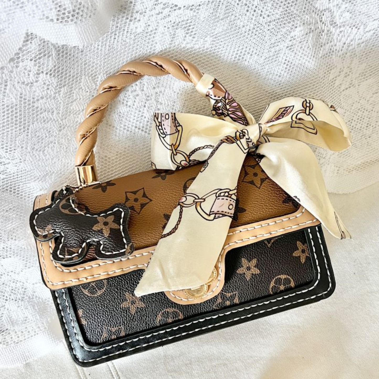 Classy faux leather purse - brown