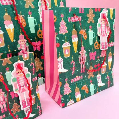 It girl Christmas gift bag w. tag