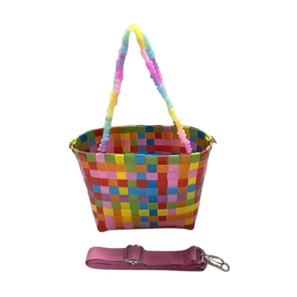 Straw gummy bear bag