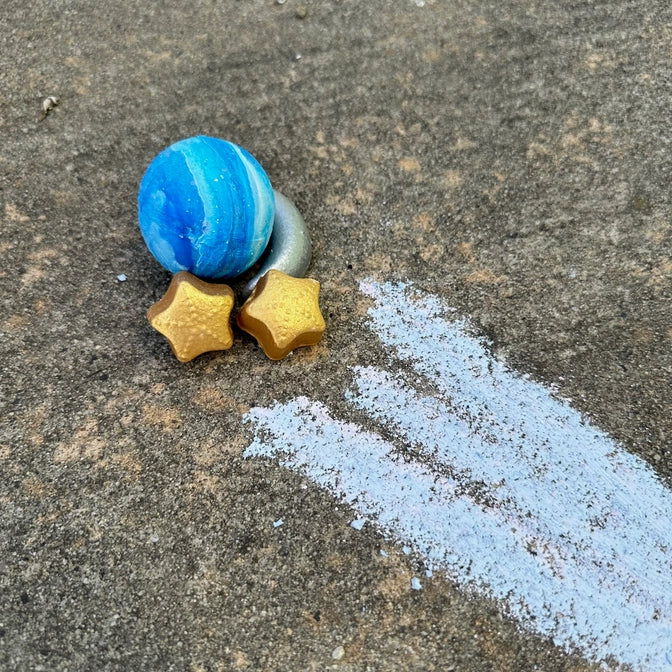 Mini galaxy chalk