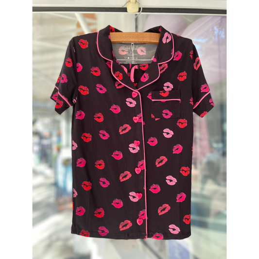 Lynn pjs - lips on black