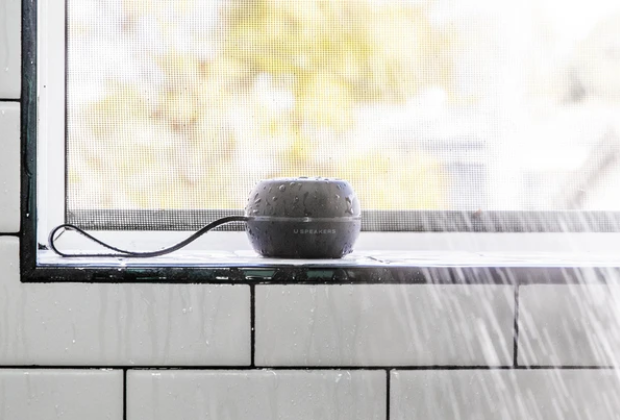 U Hydro Speaker - High pressure water resistant Black