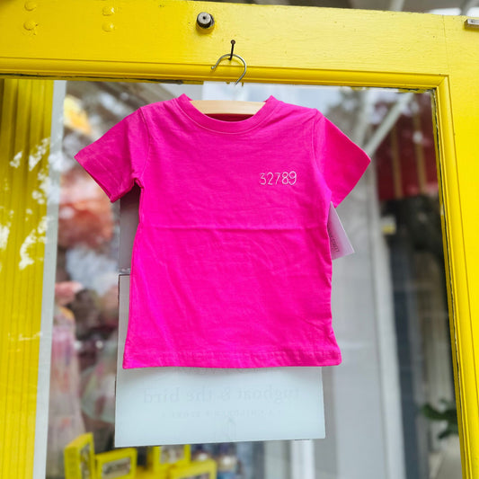 32789 tee - hot pink/white