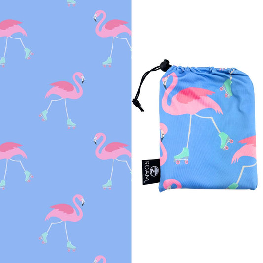 Hooded UPF 50+ sunscreen towel - rolling skate flamingo