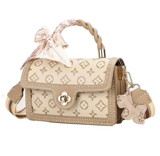 Classy faux leather purse - ivory