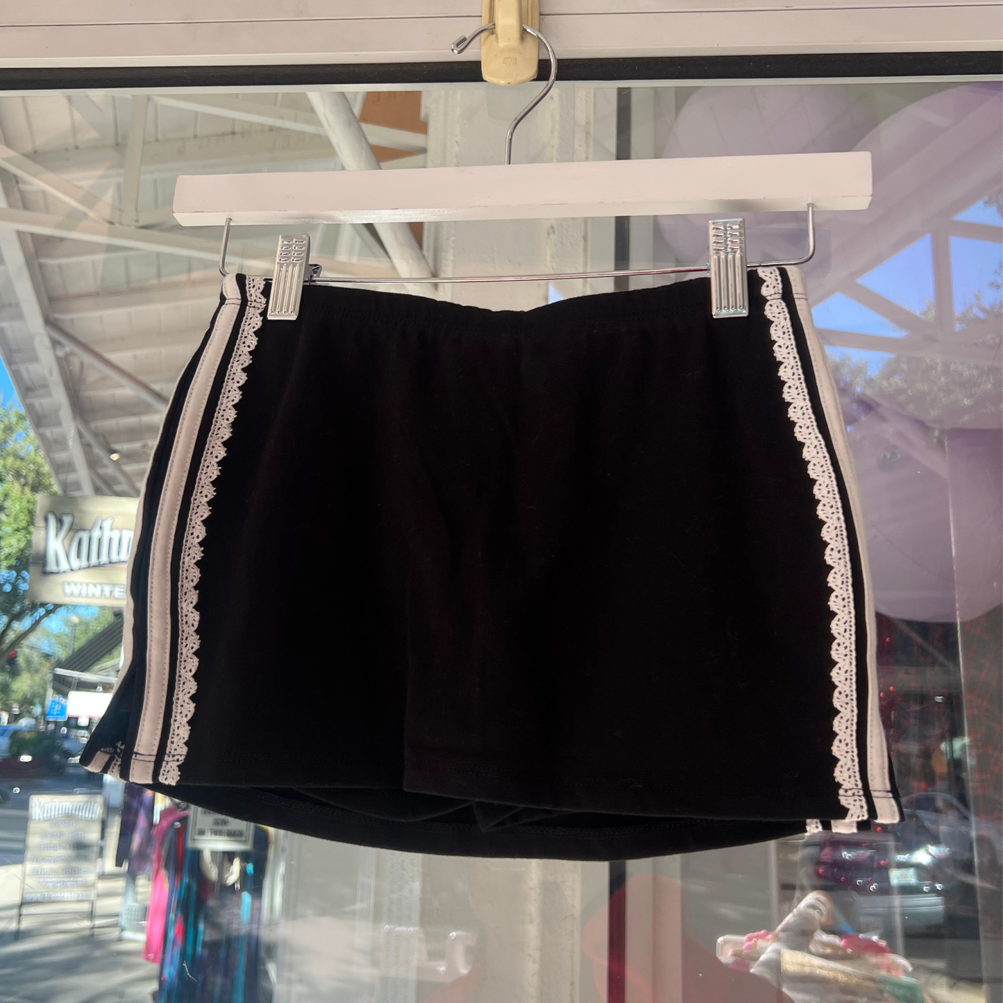 Tommy skort - black